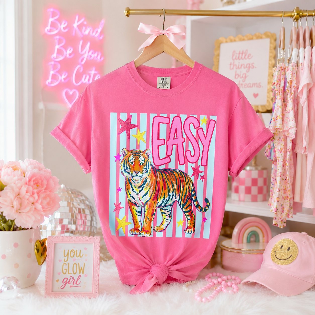 Easy Tiger T‑Shirt — Colorful Retro Tiger Graphic Tee