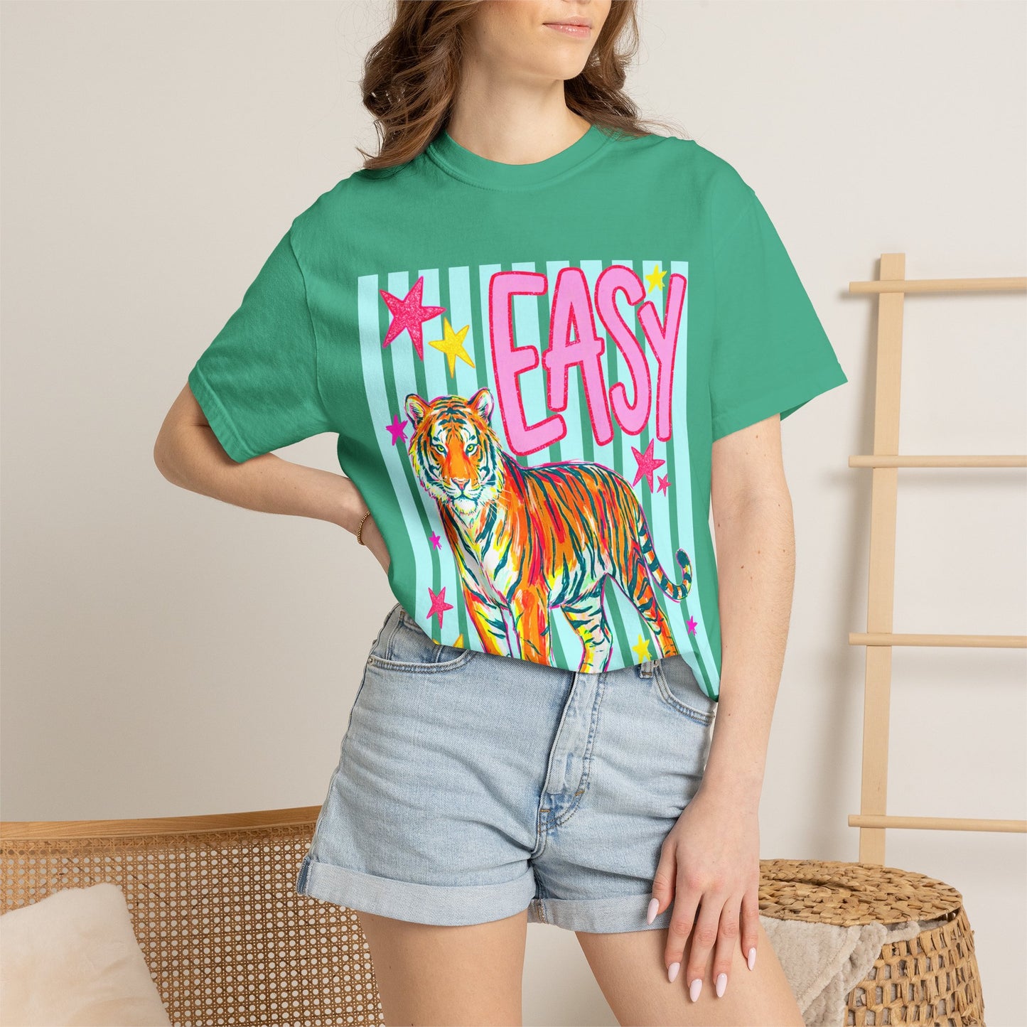 Easy Tiger T‑Shirt — Colorful Retro Tiger Graphic Tee