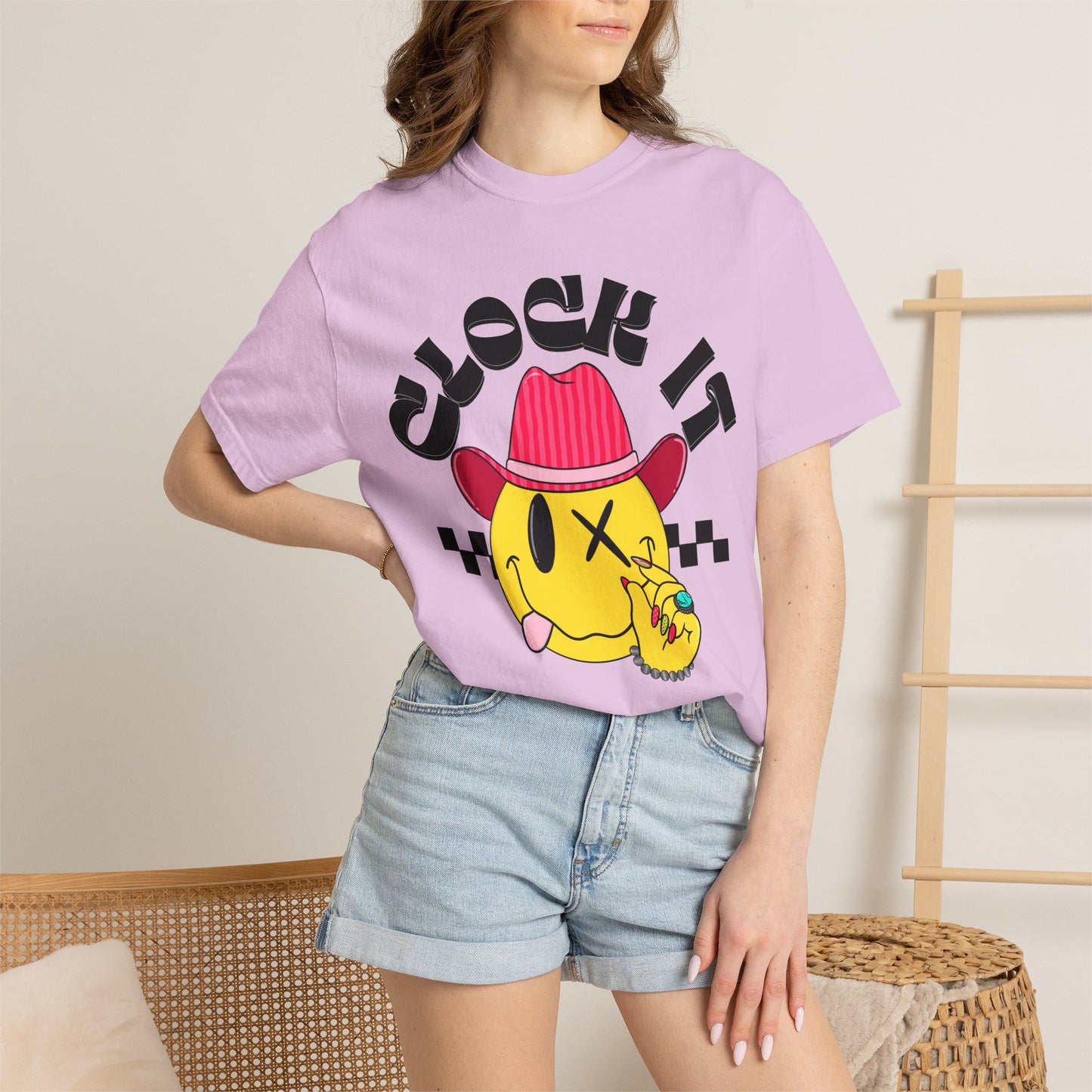 Clock It Graphic Tee for Casual Vibes