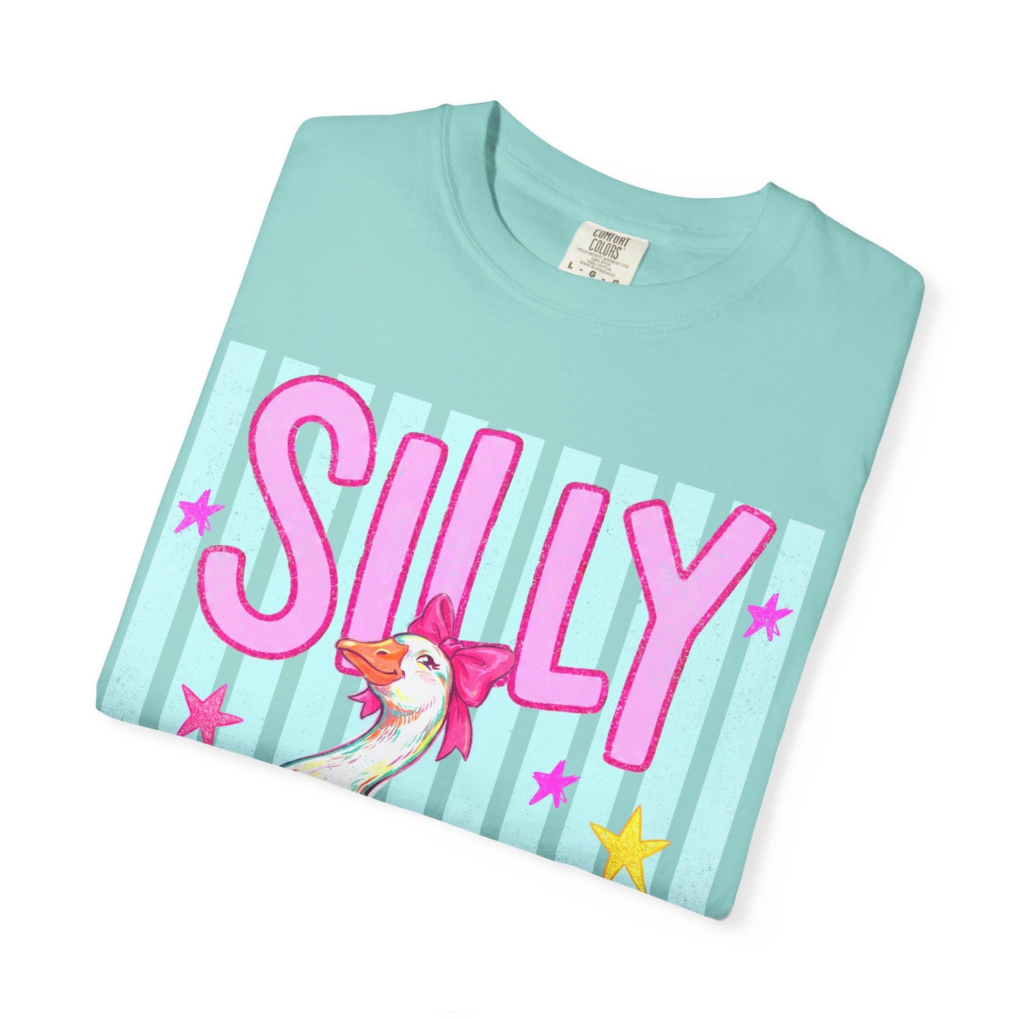 Silly Goose T-Shirt – Cute Retro Duck in Rain Boots Graphic Tee