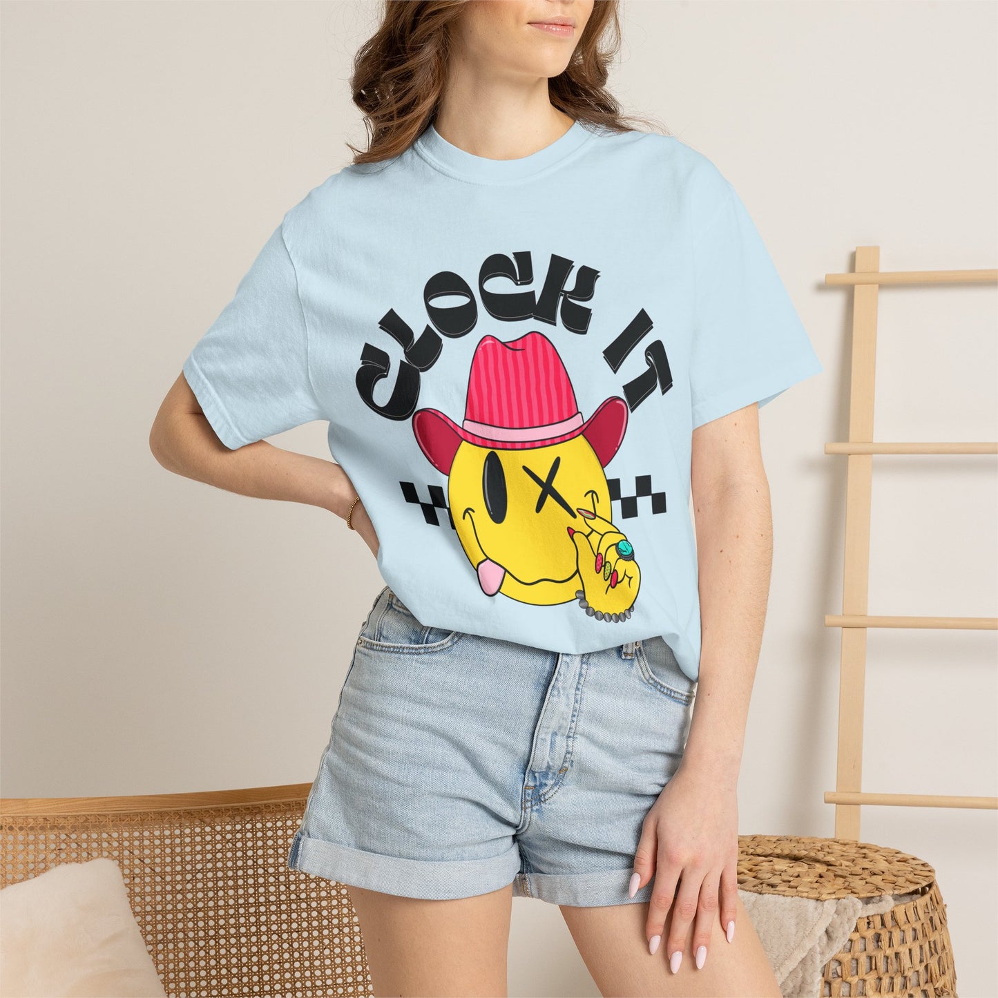 Clock It Graphic Tee for Casual Vibes