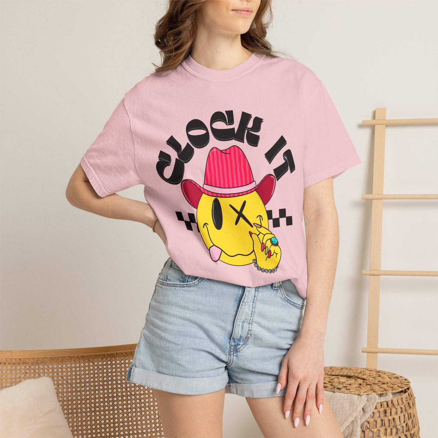 Clock It Graphic Tee for Casual Vibes