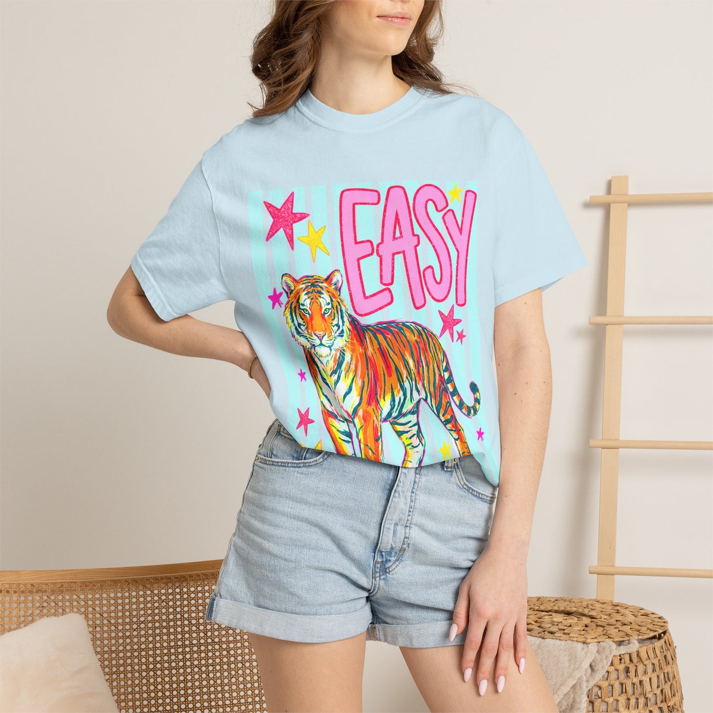 Easy Tiger T‑Shirt — Colorful Retro Tiger Graphic Tee