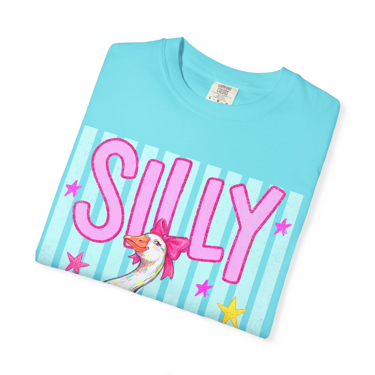 Silly Goose T-Shirt – Cute Retro Duck in Rain Boots Graphic Tee