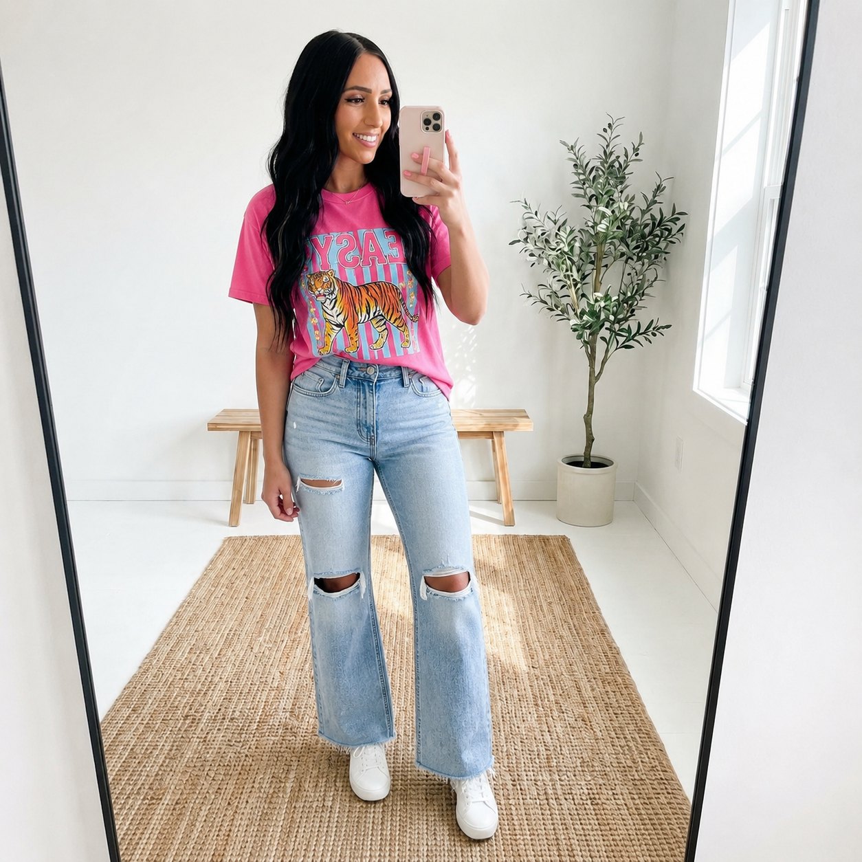 Easy Tiger T‑Shirt — Colorful Retro Tiger Graphic Tee